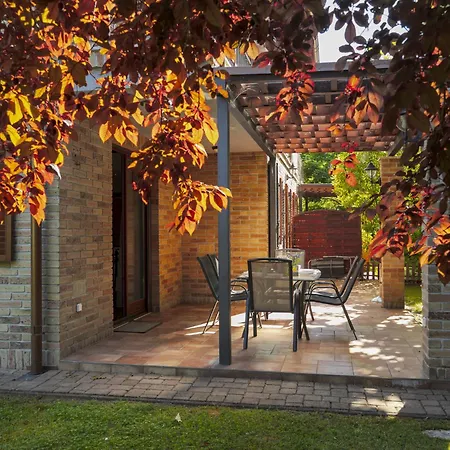 Casa de Férias Toscana By Interhome Balatonoszod