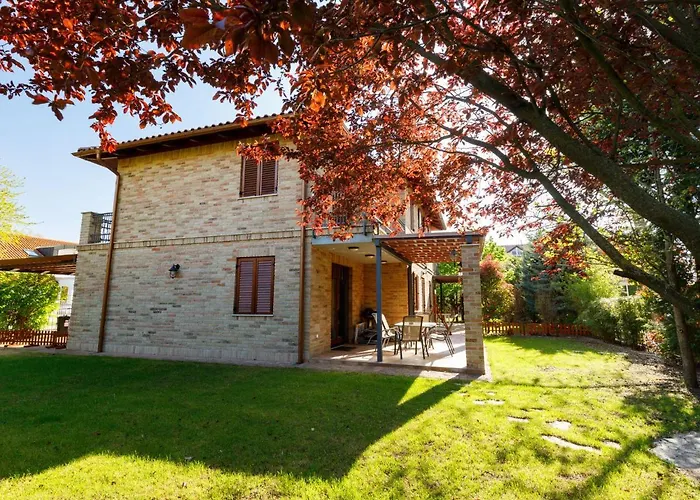 Dom wakacyjny Toscana By Interhome Balatonoszod